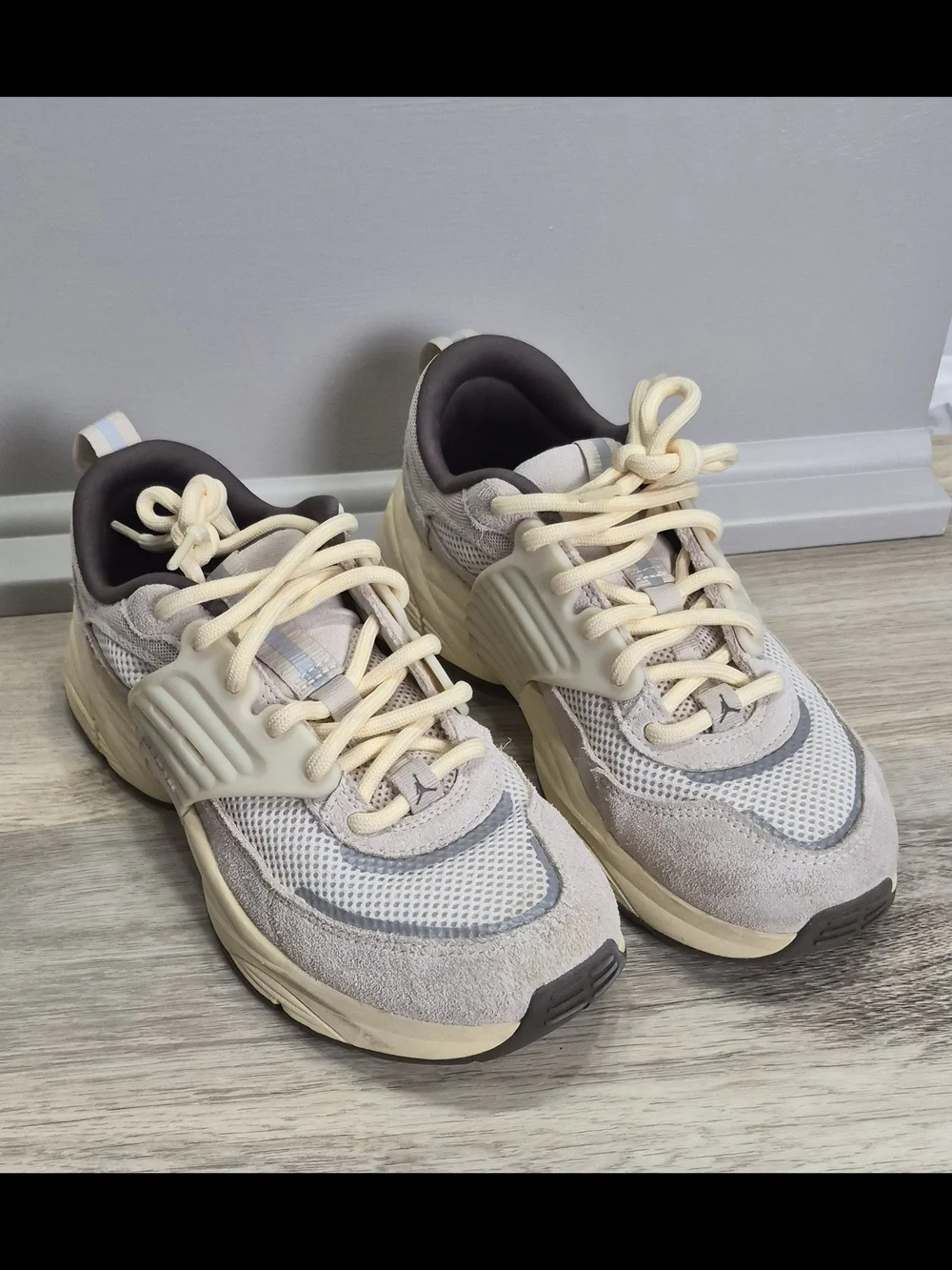Jordan Men's Cream and Gray Suede Mesh Sneakers